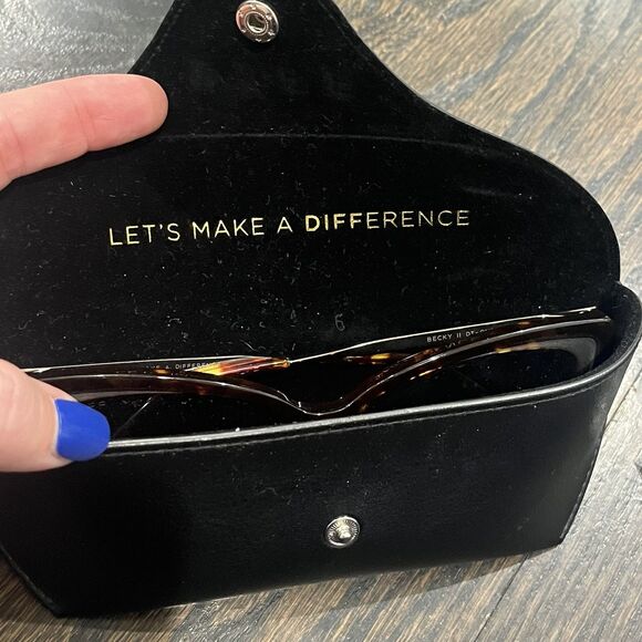 DIFF Eyewear Sunglasses Becky II Cateye Black W/Case Day-GM30P - Picture 5 of 5